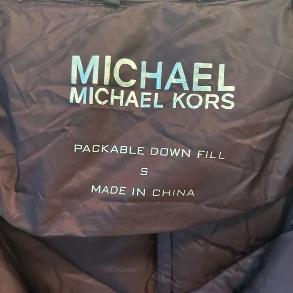 MICHAEL Kors Quilted Hooded packable Puffer Jacket - Plum - Picture 3 of 7